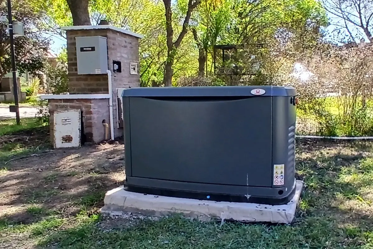 Instalación real Generac 13 kVA a gas