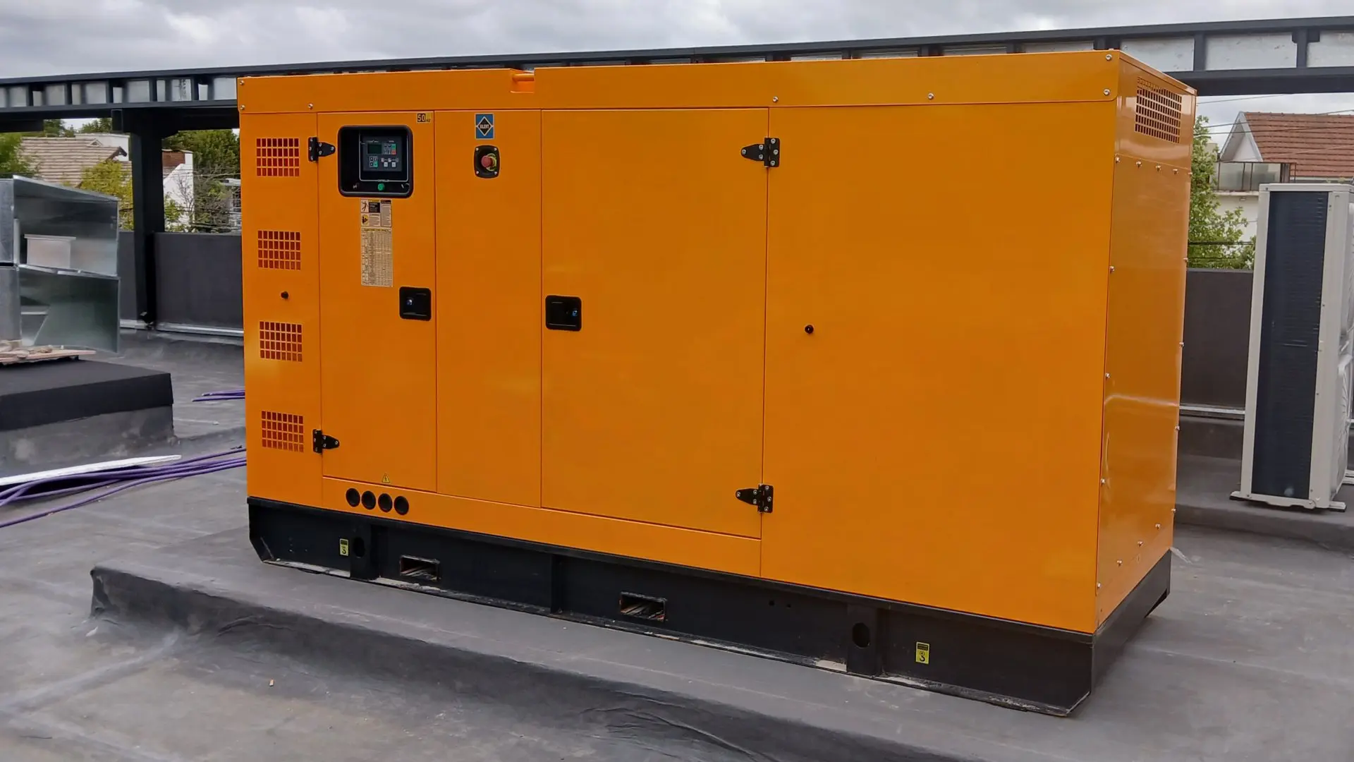 Grupo electrógeno Cummins 250 kVA diésel para aplicaciones industriales, comerciales y edificios