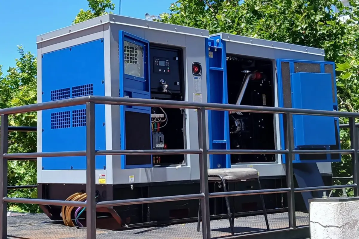 Grupo electrógeno instalado en comercio