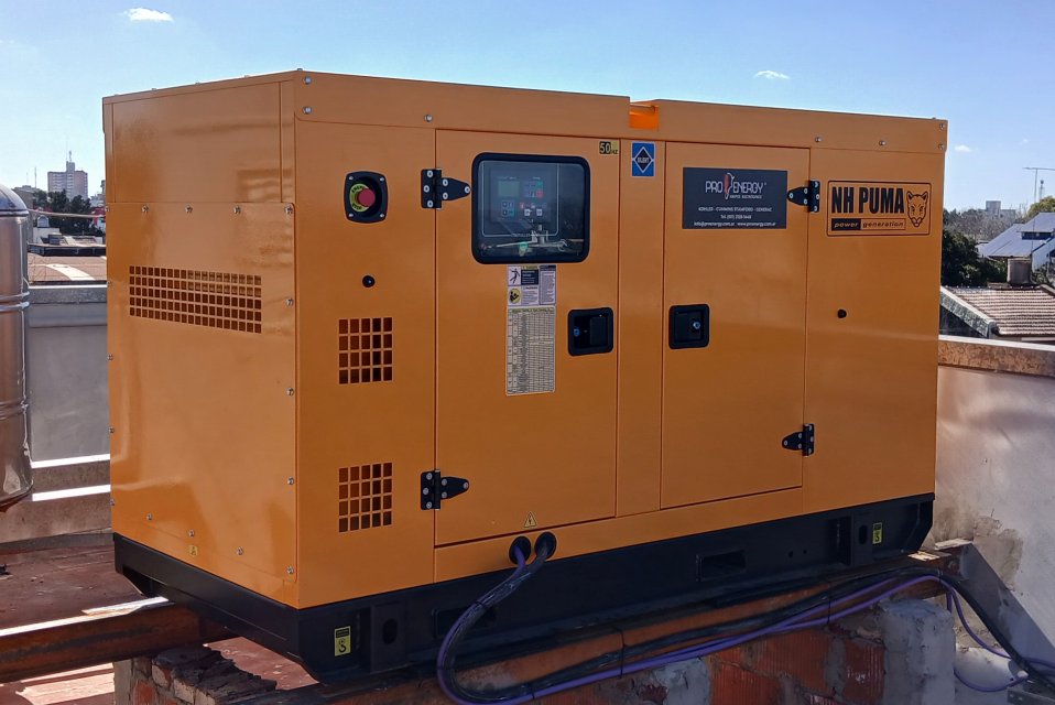 Grupo electrógeno Cummins 50 kVA instalado en Banco Santander Zárate